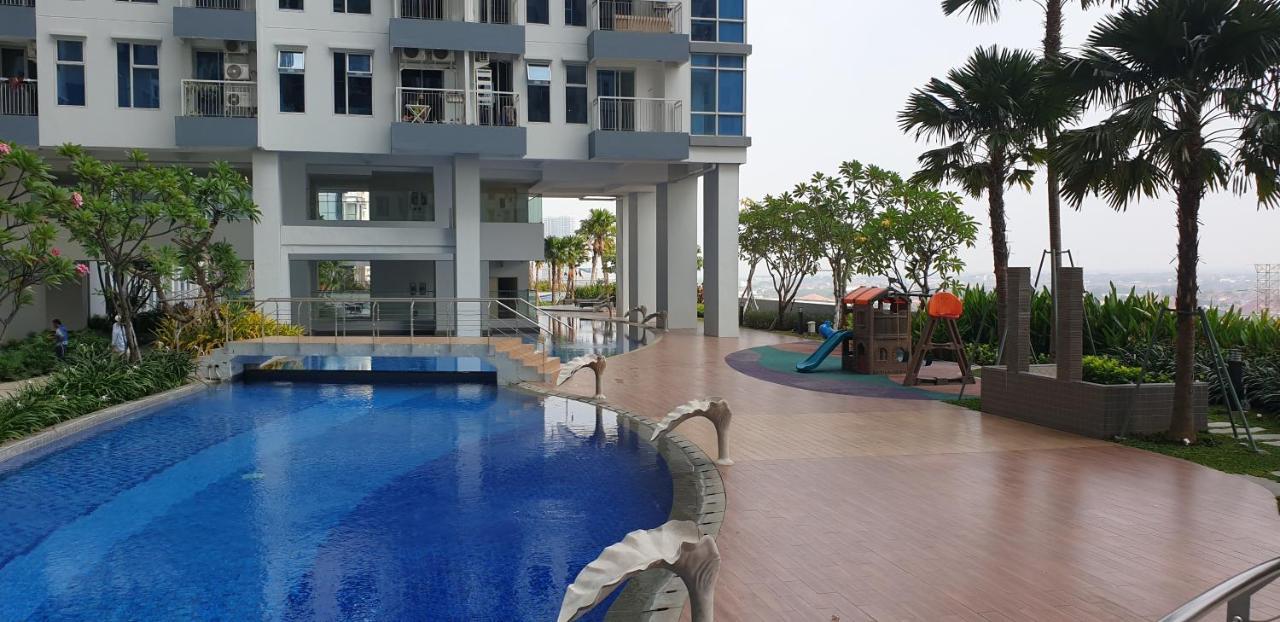 Cosmy Benson Apartment At Supermall Pakuwon สุราบายา ภายนอก รูปภาพ